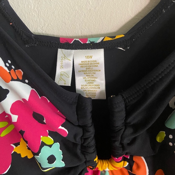 Anne Cole One Piece Swimsuit 🩱 - Picture 4 of 12